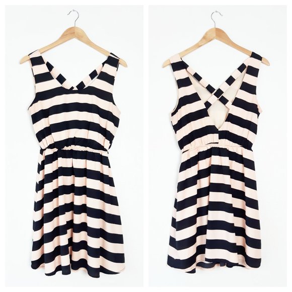 Windsor Striped Dress Criss Cross Knee Length Sleeveles A Line Elastic Waist - Picture 6 of 8